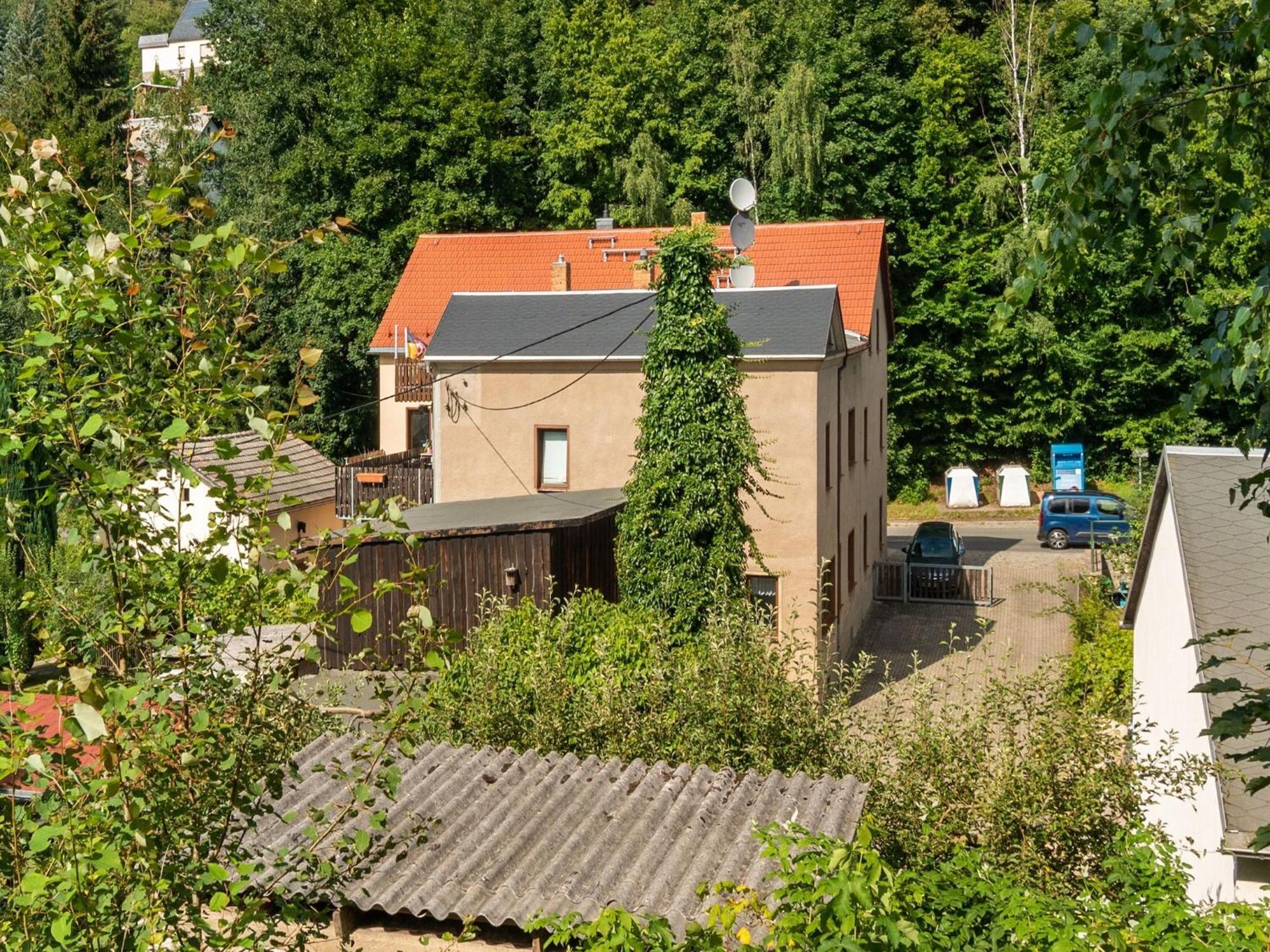 Modern Apartment In Sebnitz With A Terrace In Зебниц Екстериор снимка